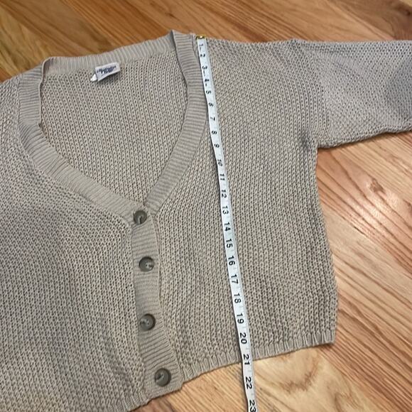 Vintage Huntington Ridge Cardigan Sweater Medium tan Crop Chunky Hand Knit - Picture 4 of 6